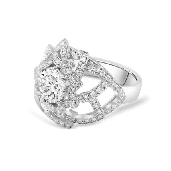 Ring Sun Exclusive diamond ring made of white gold