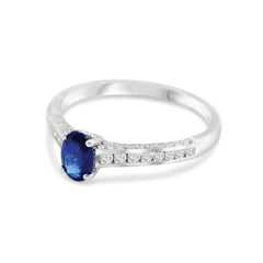 Ring Aja Diamond ring made od white gold with Blue Sapphire